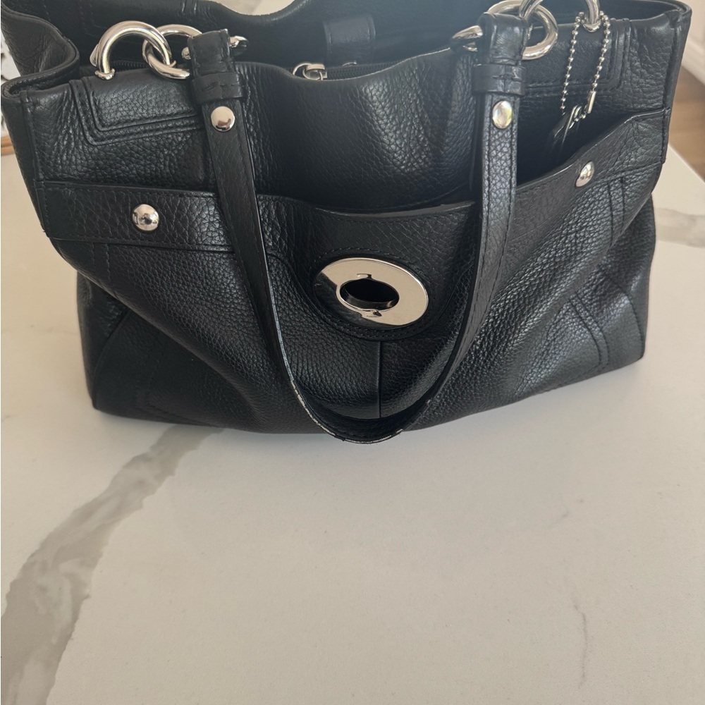 Coach Elegant Black Leather Handbag